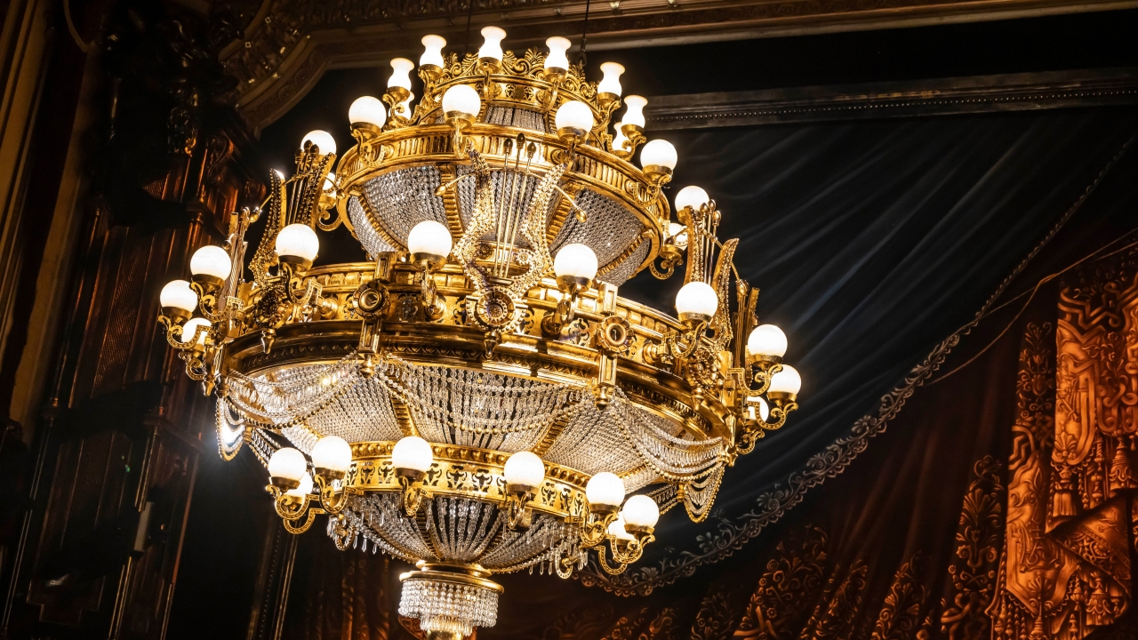 Phantom of the Opera Tour 2025 Chandelier. Photo By Matthew Murphy And Evan Zimmerman