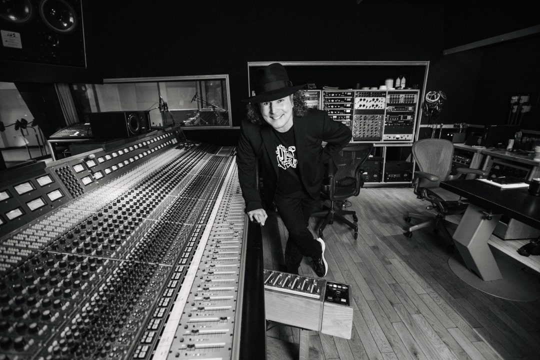 Boney James in a music studio - Photo by Describethefauna